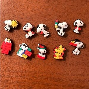 snoopy jibbitz